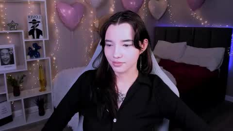 kimm wong online show from February 25, 2:37 am