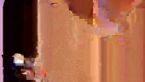 kimmberly_saenz_ online show from May 12, 10:30 pm