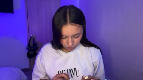 kimmi online show from July 10, 10:03 pm