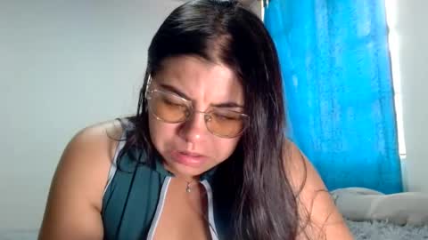 Kimmy online show from July 28, 7:39 pm