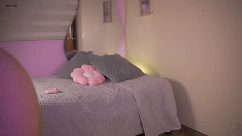 Kimmy online show from March 12, 2:04 am