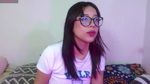 Snapshot of kimwi1 chatting on October 5, 11:56 pm kimm online show from October 5, 11:56 pm