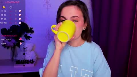 Hazel online show from January 31, 8:28 pm