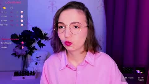 Hazel online show from February 6, 7:05 pm