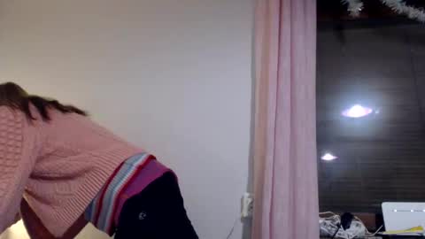 Snapshot of kingandprincess chatting on January 5, 6:24 pm sexysexyhotwetpinkredpussy online show from January 5, 6:24 pm