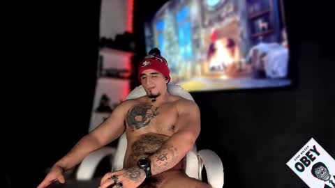 King Bear online show from February 14, 5:09 am