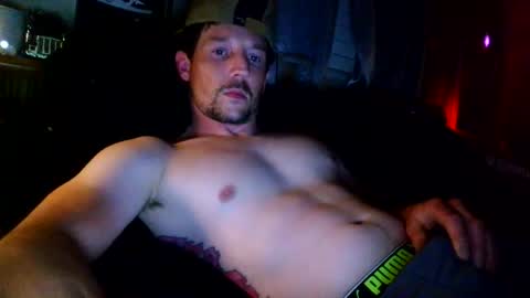 kingqueenofthesouth318 online show from April 27, 10:57 am