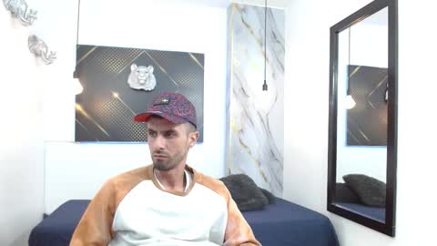 KING  online show from March 6, 7:29 am