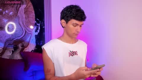  A L E X  online show from December 2, 9:40 am