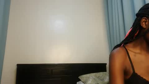 Lola online show from October 26, 12:39 pm