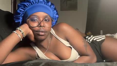 interracialfacial online show from September 19, 4:27 am