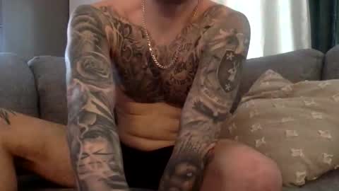 kinnkybwc online show from March 27, 9:49 pm