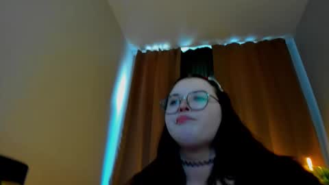 kira online show from March 9, 2:05 am