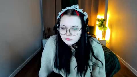 kira online show from March 18, 1:33 am