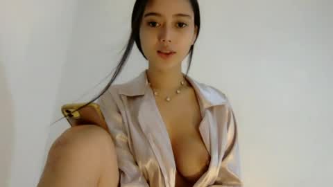 KIRA online show from June 14, 11:18 pm
