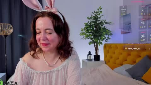 kiraadamss online show from April 5, 1:13 am