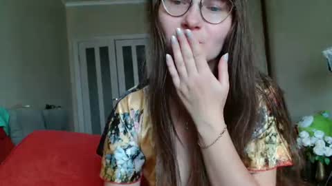 KiraGoldens online show from July 29, 6:35 am