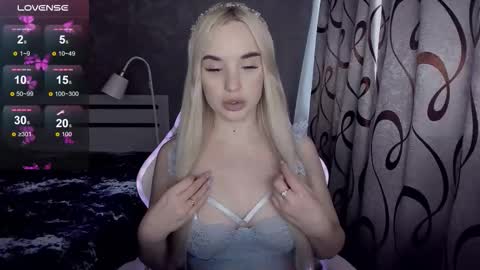 kirakrox online show from March 3, 10:55 am