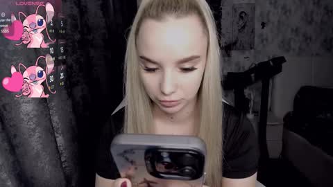 kirakrox online show from November 24, 10:52 pm