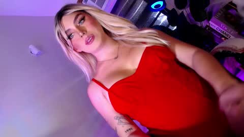 Its your girl KIRA online show from November 1, 2:12 am