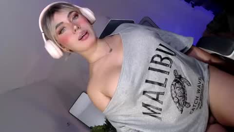Its your girl KIRA online show from July 20, 2:14 am