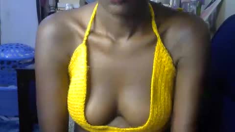 Snapshot of kiranoir1 chatting on October 9, 7:36 am Kira online show from October 9, 7:36 am