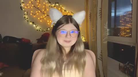 KiraYume online show from June 14, 10:01 pm