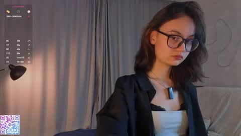 Miko online show from April 13, 7:07 pm