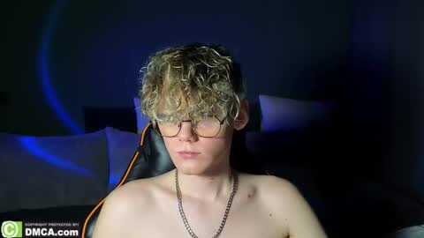 Kirill and Andrey online show from March 8, 2:04 am