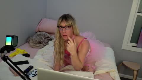 Onya online show from January 10, 8:40 am