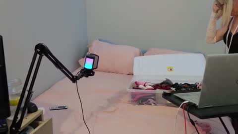 Onya online show from February 26, 8:06 am