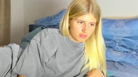 Kira online show from June 12, 9:36 pm