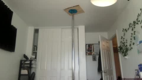 Kissah Kreampuff online show from September 29, 10:42 pm