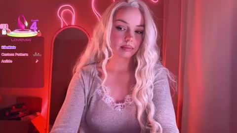 Sophia online show from February 22, 8:33 pm