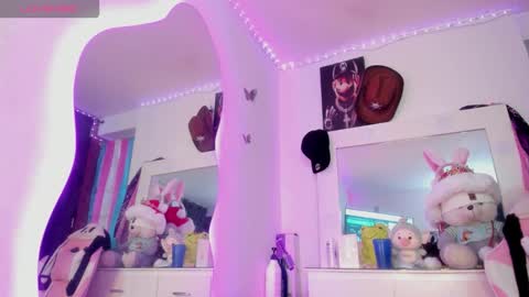 kisses_of_daniela online show from March 13, 2:15 am