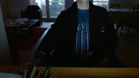 kisslog1 online show from February 14, 4:32 pm