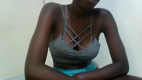 kissybabe01 online show from December 5, 10:25 am