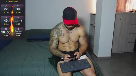 Snapshot of kite__ chatting on September 22, 10:36 pm kite__ online show from September 22, 10:36 pm