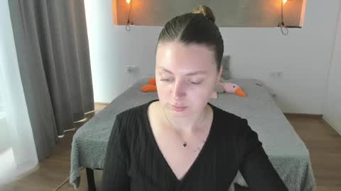 kitkatvel online show from June 3, 5:54 am