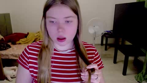 Jennyblonde and Emmabrunette online show from January 13, 3:31 pm