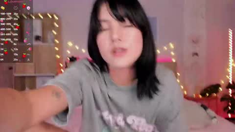 Snapshot of kittenmoon_ chatting on September 30, 2:11 am      online show from September 30, 2:11 am
