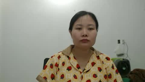 kitti_baby2x online show from April 1, 1:41 pm