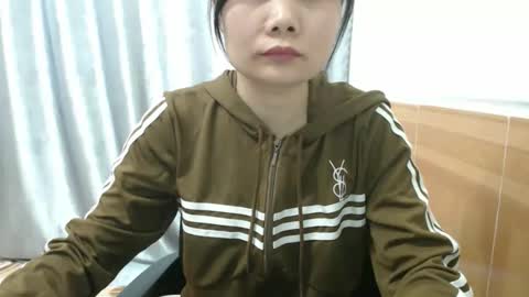 kitti_baby2x online show from November 29, 9:17 am