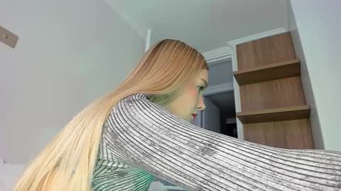 sophie online show from March 23, 7:30 pm