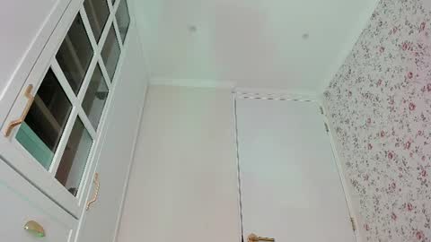sophie online show from June 28, 4:03 pm