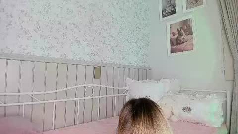 sophie online show from July 1, 7:11 pm