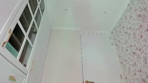 sophie online show from July 13, 5:49 pm