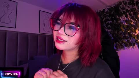 Snapshot of kitty_gang chatting on October 22, 2:26 am Camila online show from October 22, 2:26 am