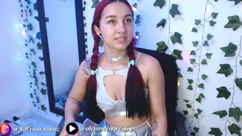 Snapshot of kitty_saenz chatting on February 15, 8:54 pm Kitty Saenz online show from February 15, 8:54 pm