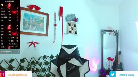 Snapshot of kitty_vaal chatting on March 6, 9:47 am kitty_vaal online show from March 6, 9:47 am